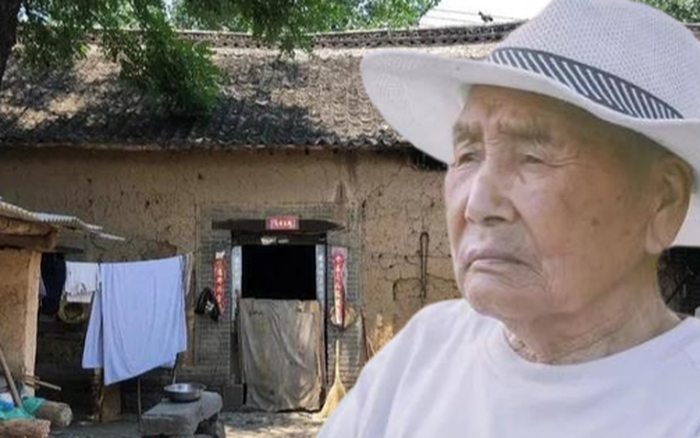 Phản Ứng Của Cộng Đồng